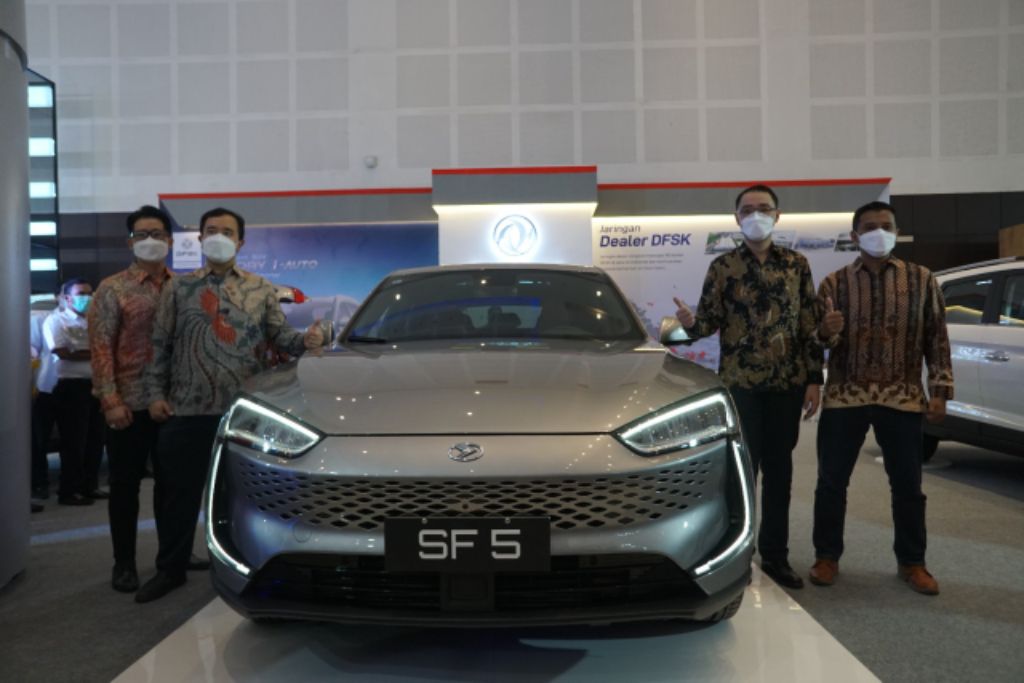 Komitmen Kuat Kendaraan Listrik DFSK Kembali Ditunjukkan di GIIAS Surabaya 2021 Sekaligus Pamerkan Seres SF5 Perdana Di Indonesia