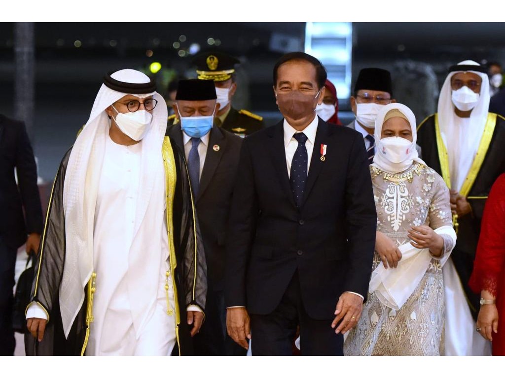 Bersama Presiden UEA Jokowi Resmikan Masjid Raya Sheikh Zayed Solo
