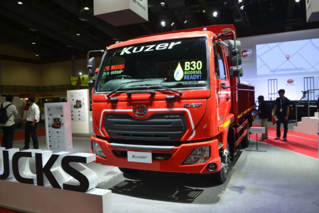 'Let’s Challenge for Better Life' Slogan UD Trucks Sambut 2021