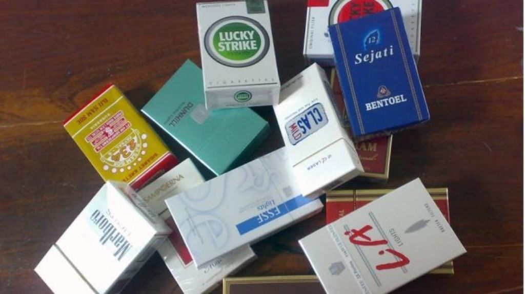 Menkeu Sri Mulyani Sahkan Kenaikan Tarif Cukai Rokok 2022, Berikut Rincian Harganya!